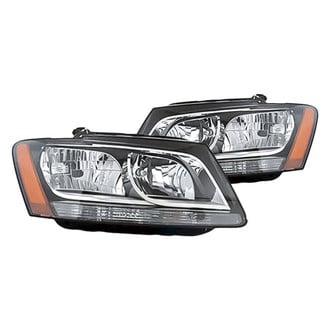 Replacement - Driver and Passenger Side Headlight Set (Standard Line)