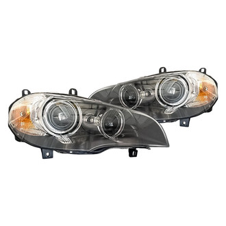 Replacement - Driver and Passenger Side Headlight Set Lens and Housing (Standard Line)