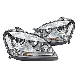 Replacement - Driver and Passenger Side Headlight Set (CAPA Certified)