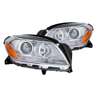 Replacement - Driver and Passenger Side Headlight Set (CAPA Certified)