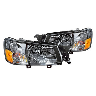 Replacement - Driver and Passenger Side Headlight Set (Standard Line)