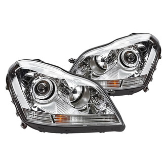 Replacement - Driver and Passenger Side Headlight Set (Standard Line)