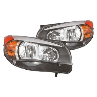 Replacement - Driver and Passenger Side Headlight Set (Standard Line)