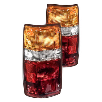 Replacement - Driver and Passenger Side Tail Light Set (Standard Line)