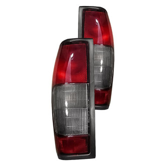 Replacement - Driver and Passenger Side Tail Light Set (Standard Line)