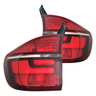 Replacement - Driver and Passenger Side Outer Tail Light Set (Standard Line)