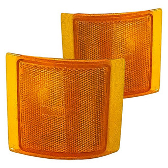 Replacement - Driver and Passenger Side Lower Turn Signal/Corner Light Set (Standard Line)