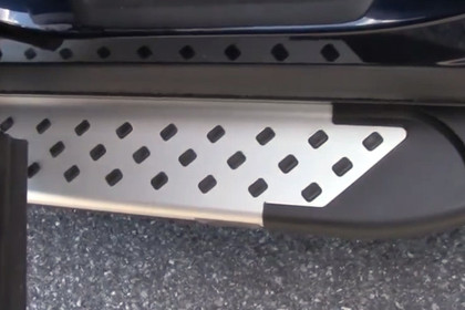 Romik® - 5.5" RAL Series Silver Running Boards Installation Video
