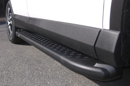 Romik® - 5.5" RAL Series Silver Running Boards Installation Video
