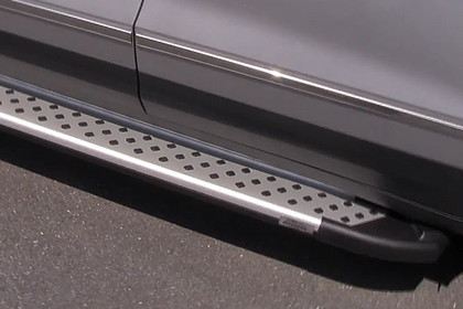 Romik® - 5.5" RAL Series Silver Running Boards Installation Video