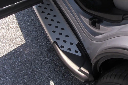 Romik® - 5.5" RAL Series Black Running Boards Installation Video