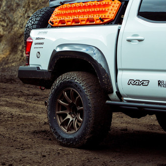 Seibon® - Gloss Carbon Fiber Rear Fender Flares