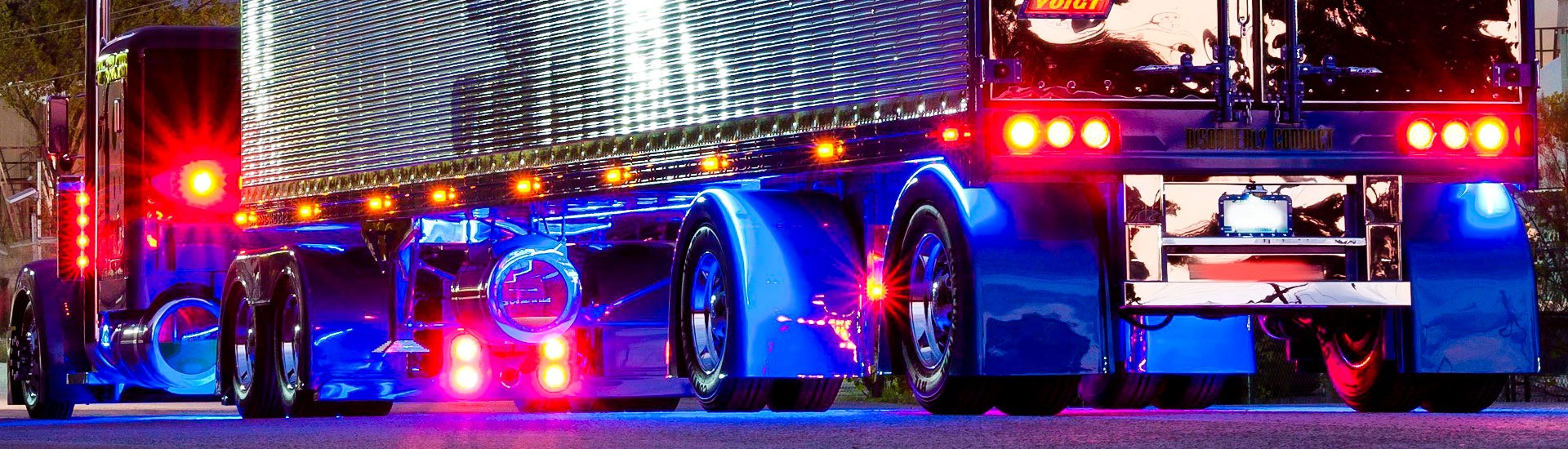 Solrig offentliggøre gardin Semi Truck Accessory Lighting | LED, Interior, Exterior Lights - TRUCKiD.com
