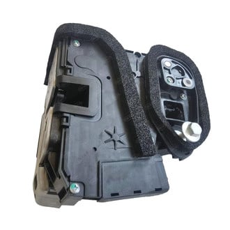 SKP® - Rear Driver Side Door Latch Assembly