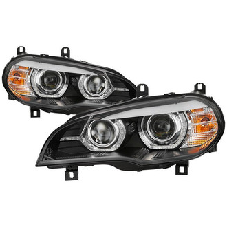 Spyder® - Signature Series Driver and Passenger Side Black Light Tube Projector Headlights with LED Turn Signal