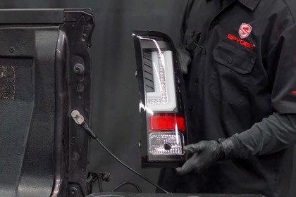 Spyder® - Fiber Optic LED Tail Lights for 2014-2018 GMC Sierra Installation
