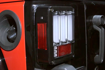 Spyder® - Sequential Fiber Optic LED Tail Lights Installation