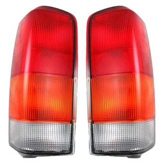 TRQ® - Driver Side Replacement Tail Lights