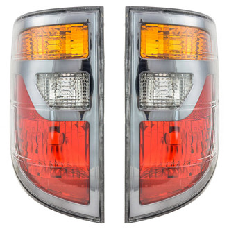 TRQ® - Driver Side Replacement Tail Lights