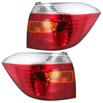 TRQ® - Driver Side Replacement Tail Lights