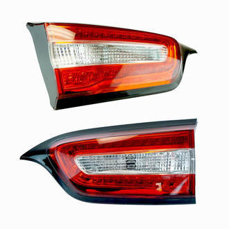TRQ® - Driver and Passenger Side Inner Replacement Tail Lights