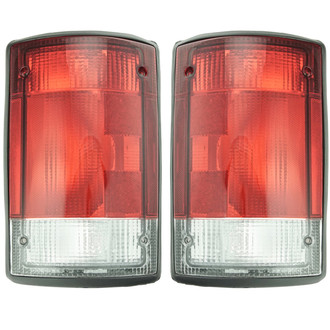 TRQ® - Driver and Passenger Side Replacement Tail Lights