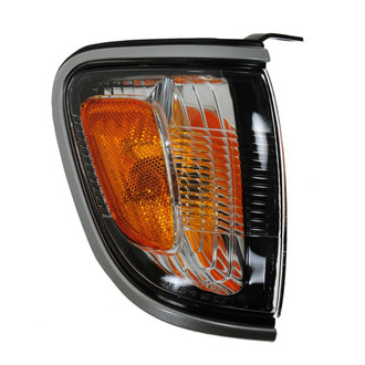 TRQ® - Passenger Side Replacement Turn Signal/Corner Light