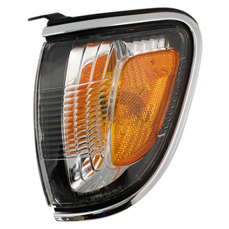 TRQ® - Driver Side Replacement Turn Signal/Corner Light