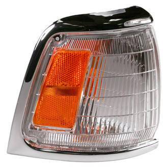 TRQ® - Passenger Side Replacement Turn Signal/Corner Light
