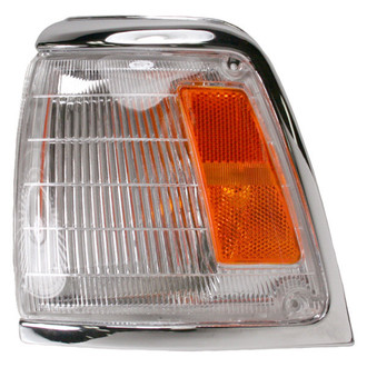 TRQ® - Driver Side Replacement Turn Signal/Corner Light