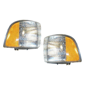 TRQ® - Driver and Passenger Side Replacement Turn Signal/Corner Lights