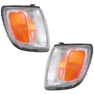 TRQ® - Driver and Passenger Side Replacement Turn Signal/Corner Lights