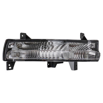 TRQ® - Passenger Side Replacement Turn Signal/Parking Light