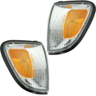 TRQ® - Driver and Passenger Side Replacement Turn Signal/Corner Lights