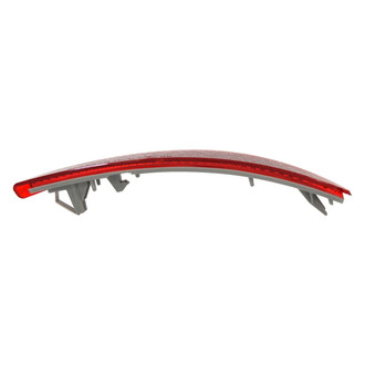 TYC® - Rear Passenger Side Bumper Reflector (Standard Line)