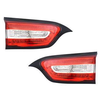 TYC® - Driver and Passenger Side Inner Replacement Tail Lights (Standard Line)