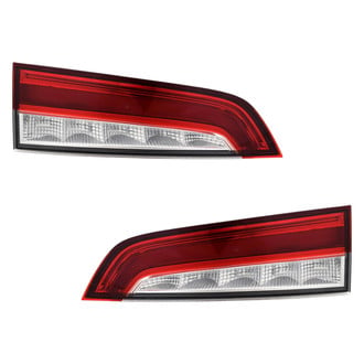 TYC® - Driver and Passenger Side Inner Replacement Tail Lights (Standard Line)