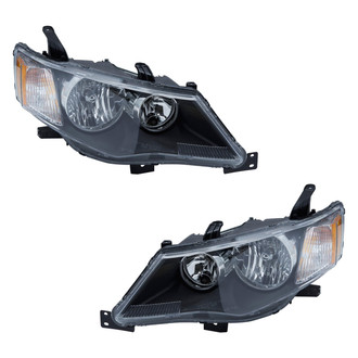 TYC® - Driver and Passenger Side Replacement Headlight Set (Standard Line)