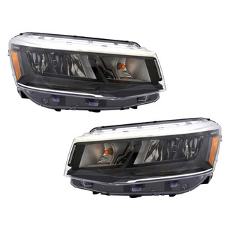 TYC® - Driver and Passenger Side Replacement Headlight Set (Standard Line)