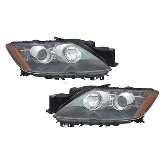 TYC® - Driver and Passenger Side Replacement Headlight Set (Standard Line)