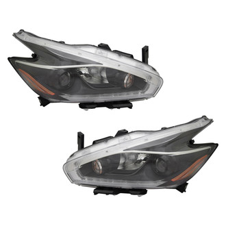 TYC® - Driver and Passenger Side Replacement Headlight Set (Standard Line)