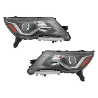 TYC® - Driver and Passenger Side Replacement Headlight Set (Standard Line)