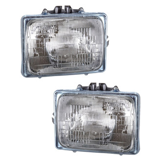 TYC® - Driver and Passenger Side Replacement Headlight Set (Standard Line)