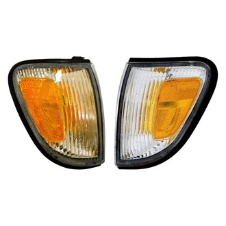 TYC® - Driver and Passenger Side Replacement Turn Signal/Corner Light Set (Value Line)