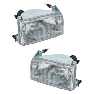 TYC® - Driver and Passenger Side Replacement Headlight Set (Standard Line)