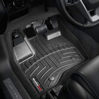 WeatherTech® - DigitalFit™ 1st Row Black Molded Floor Liners