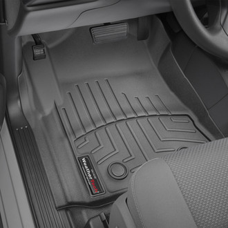 WeatherTech® - DigitalFit™ 1st Row Black Molded Floor Liners