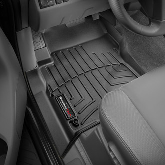 WeatherTech® - DigitalFit™ 1st Row Black Molded Floor Liners